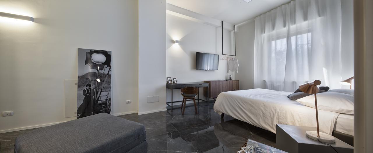 Suite Vogue Stazione Voghera Exterior foto